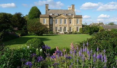 Bourton House Garden looking towards the manor house