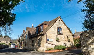 Church Court Cottages - Malvern Cottage
