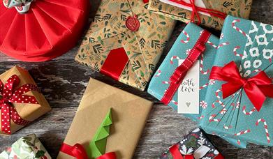 Christmas Gift Wrapping Workshop with Louise Lewis