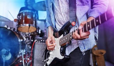 Oasis Tribute Night at Hatherley Manor