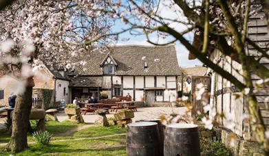The Fleece Inn (National Trust)