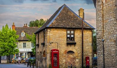 The centre of Eynsham with traditional red telephone box